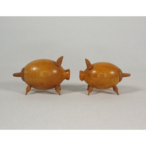 Vintage Danish Modern Wooden Pig Salt and Pepper Shakers Set of 2 MCM Kitchen - Picture 3 of 6